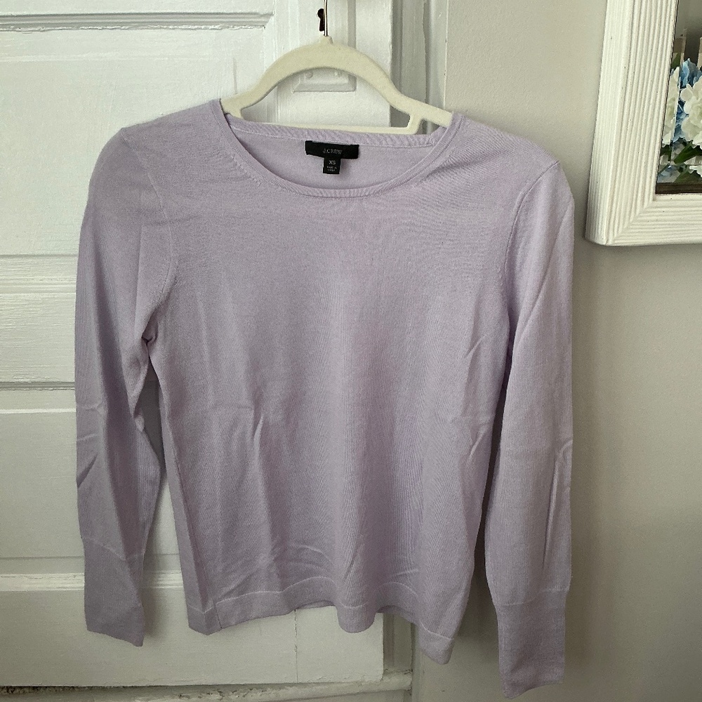 J.Crew Carolyn fitted crewneck sweater in merino wool in lavender XS